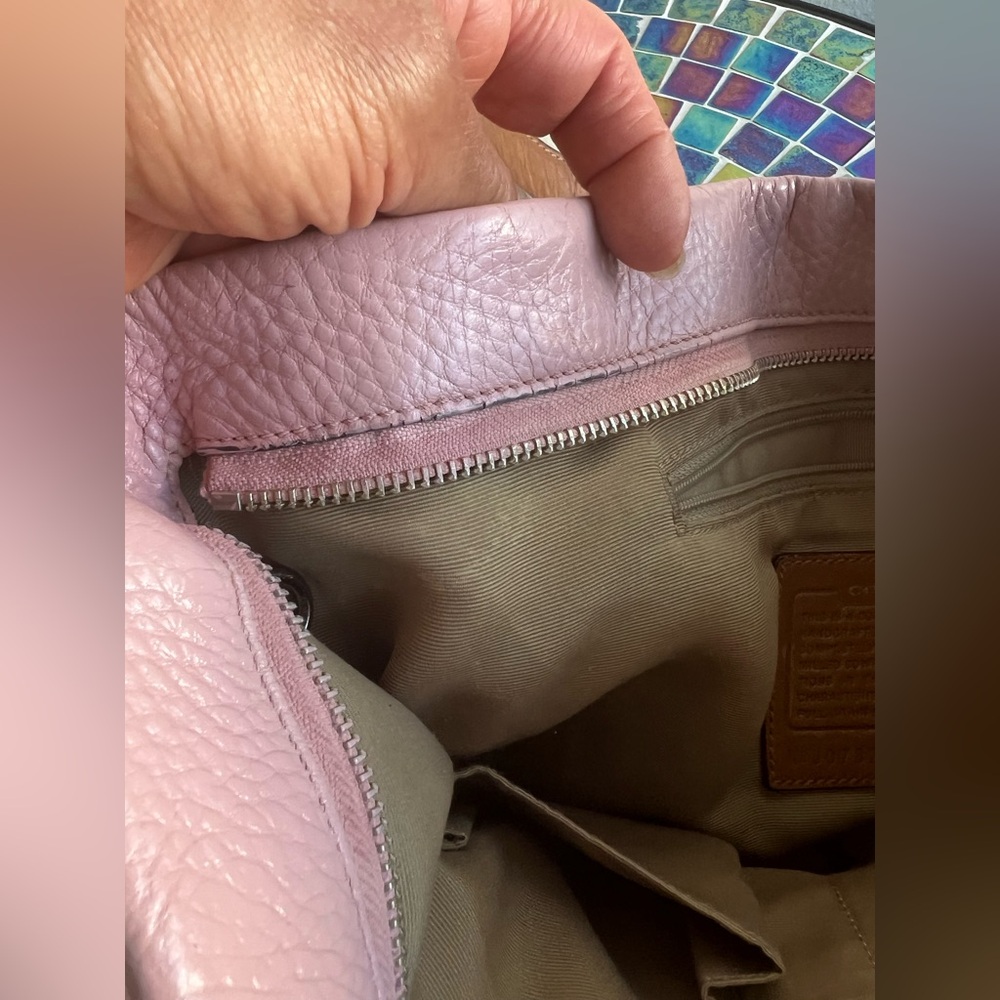 Coach Large pebbled leather Hobo bag in soft pink. - Picture 8 of 17
